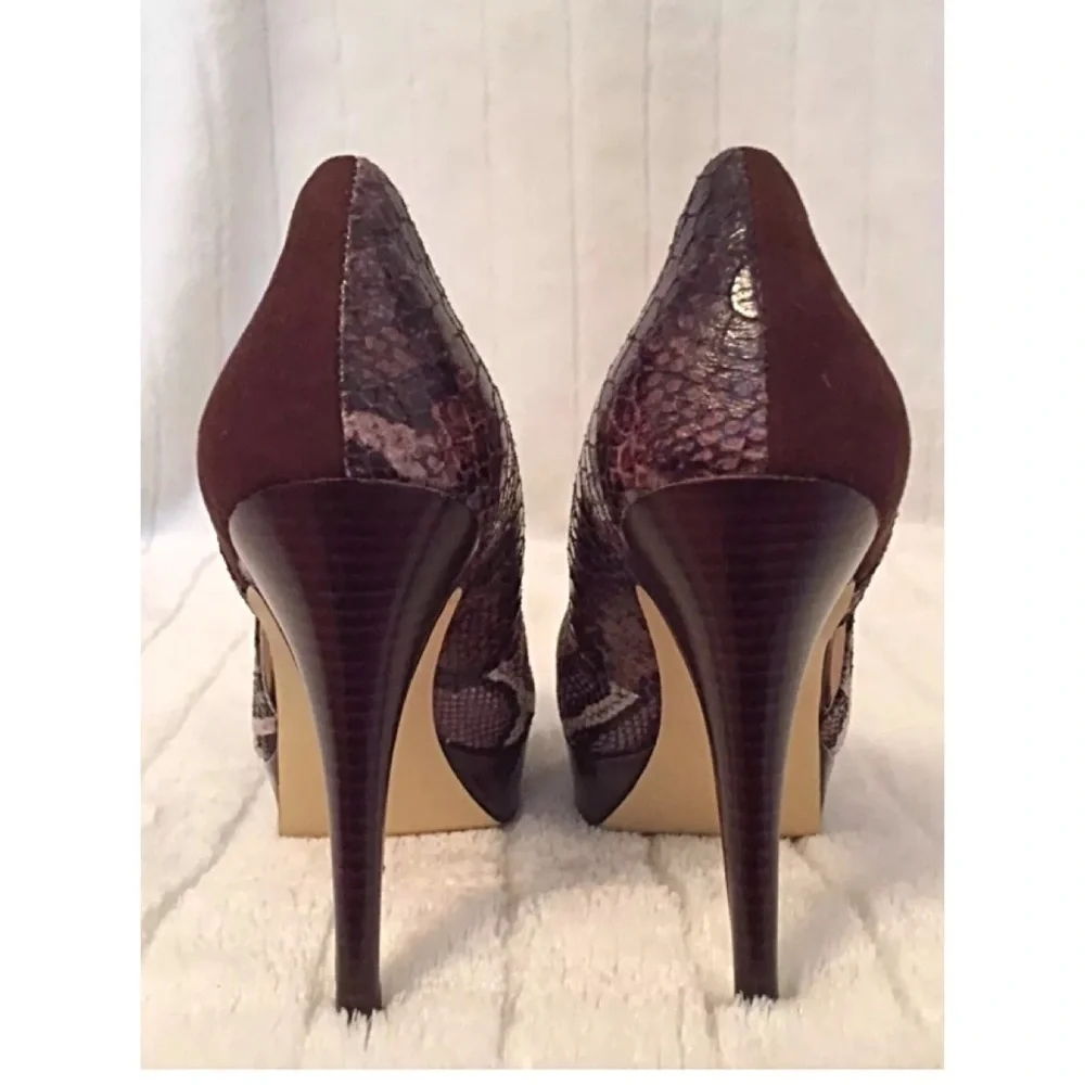 MARC FISHER Brwn Faux Snakeskin Platform Stilettos